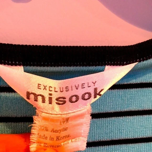 Exclusively Misook stripped sweater top M last price drop - Picture 3 of 6